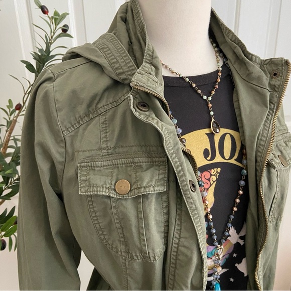 Cargo Utility Hoodie Jacket, Military Vibe, Adjustable Gathered Waist - Picture 4 of 14